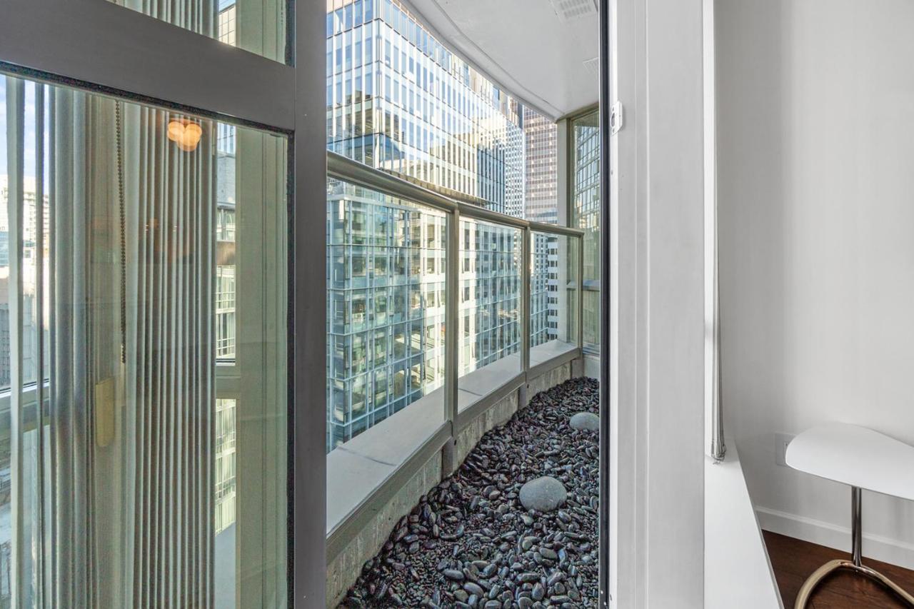 Downtown Luxury 1Br Coal Harbour Apartman Vancouver Kültér fotó