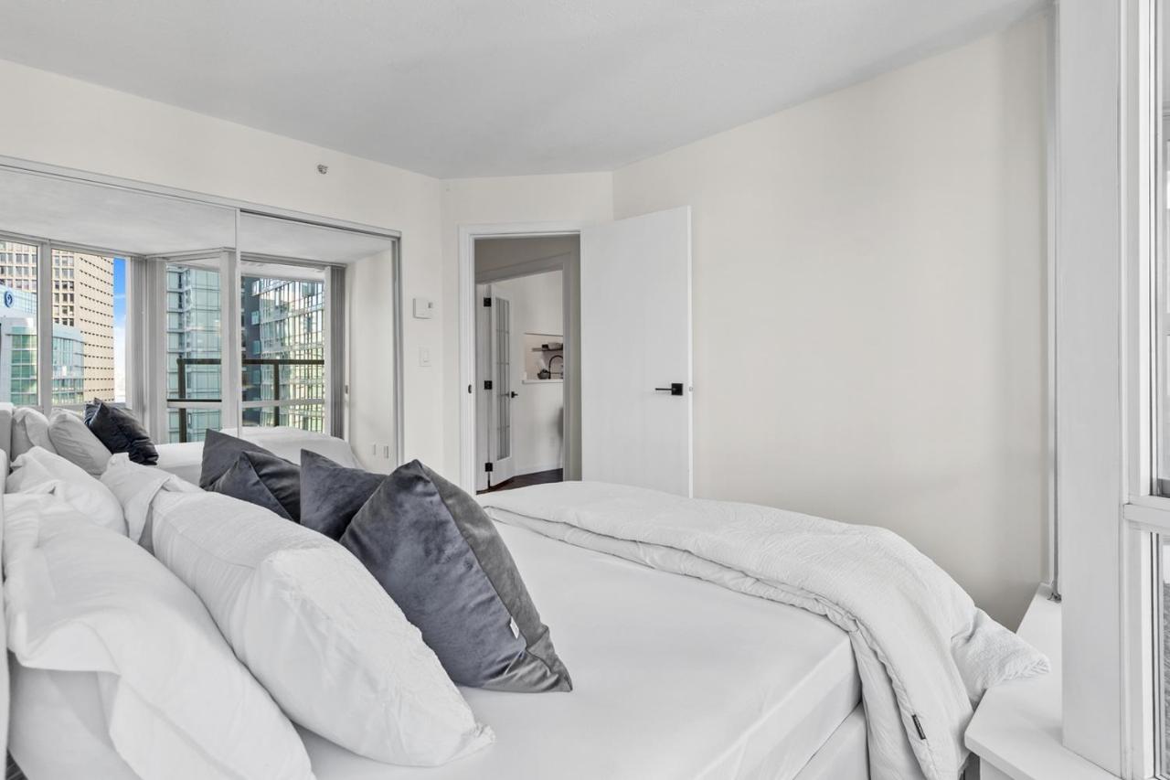 Downtown Luxury 1Br Coal Harbour Apartman Vancouver Kültér fotó